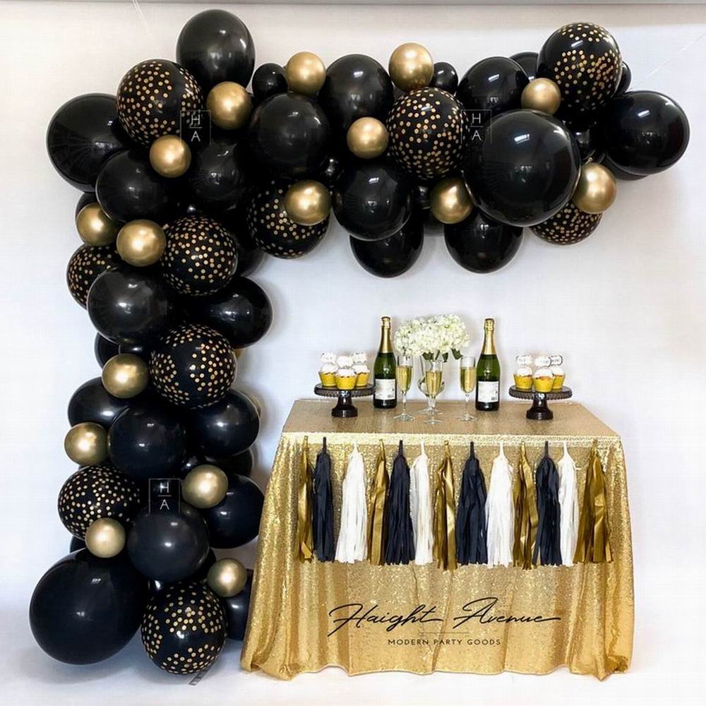 Matte Black Balloon Set 🖤